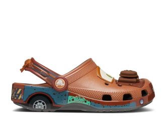 Zoccoli Cars x Classic per bambini “Mater” Zoccoli Cars x Classic per bambini “Mater”
